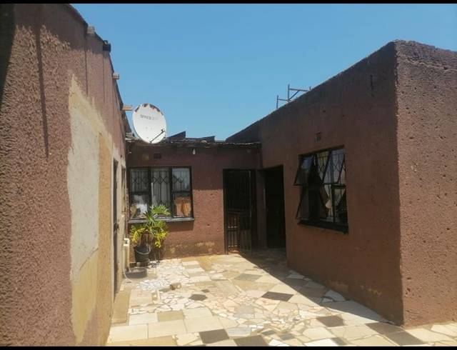 2 BEDROOM HOUSE FOR SALE IN PALM RIDGE